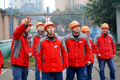 瀘天化股份公司黨委書記、董事長廖廷君一行深入現(xiàn)場檢查指導工作